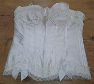 Adult Female Costumes to Hire - White Corset with lace trimmings - MEDIUM
